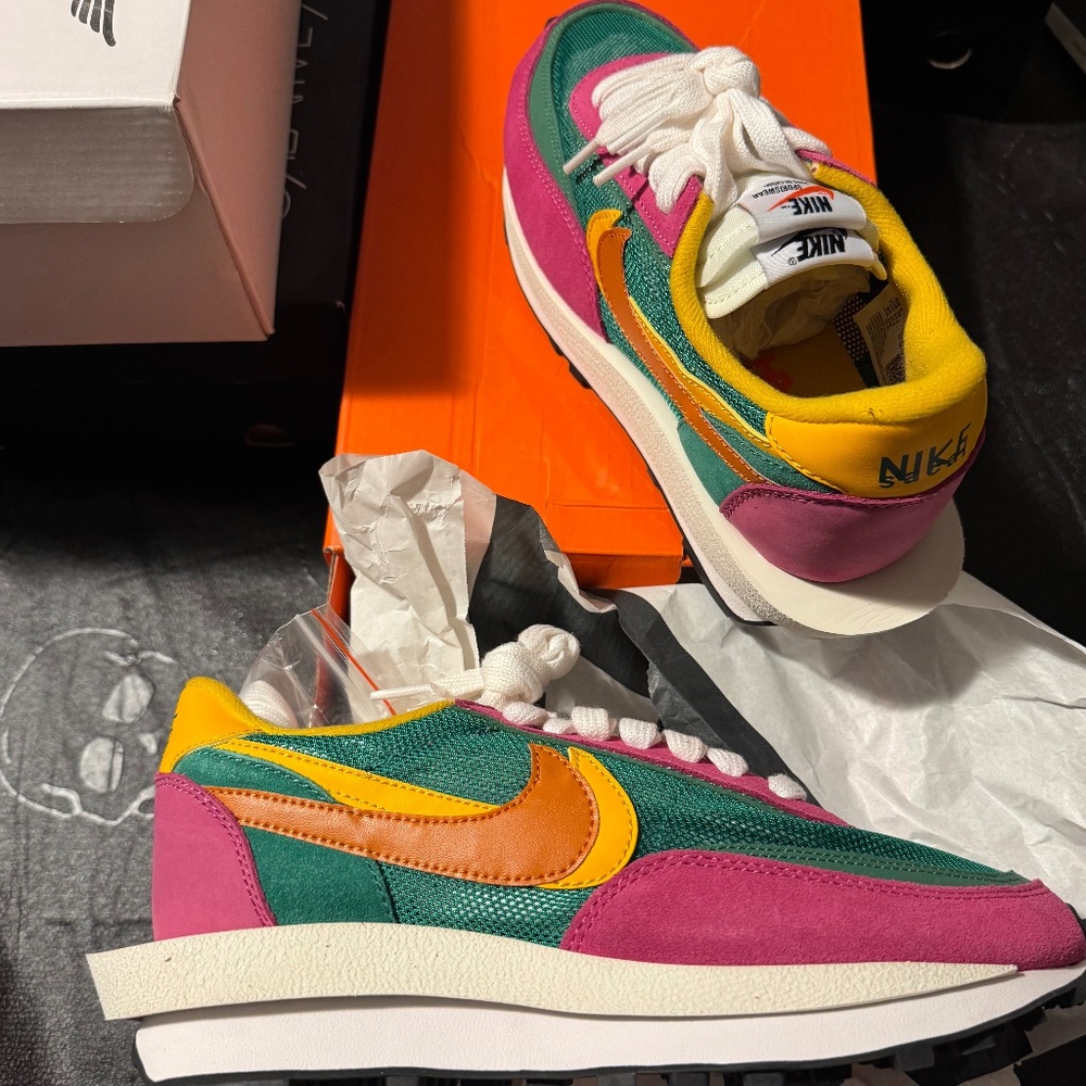 Nike x sacai LDV Waffle Nike shoes size U.S women's 8 Brand New in-box